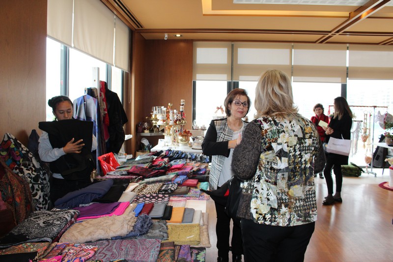 Le Bazar annuel de St Vincent de Paul Cornet Chehwan
